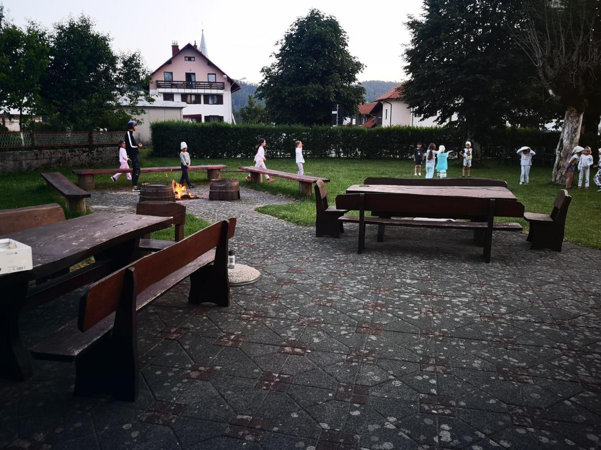 Fuzinarska Kuca Hotell Fužine Exteriör bild